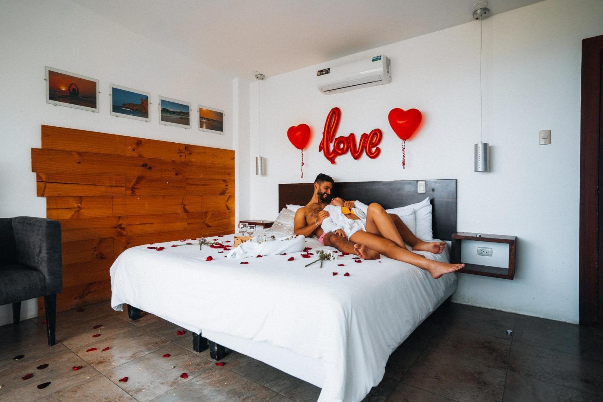Me Hotel & Villas - Montanita Estates エクステリア 写真