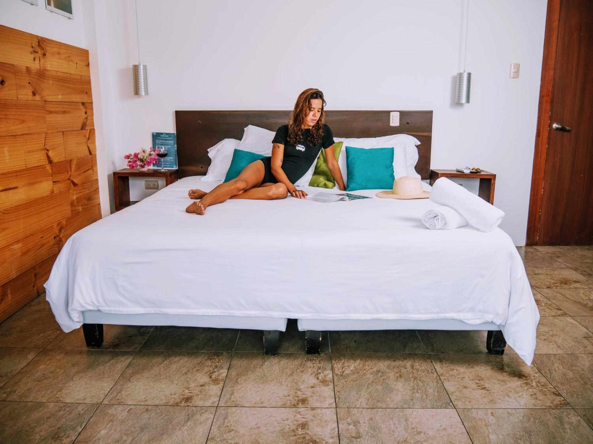 Me Hotel & Villas - Montanita Estates エクステリア 写真