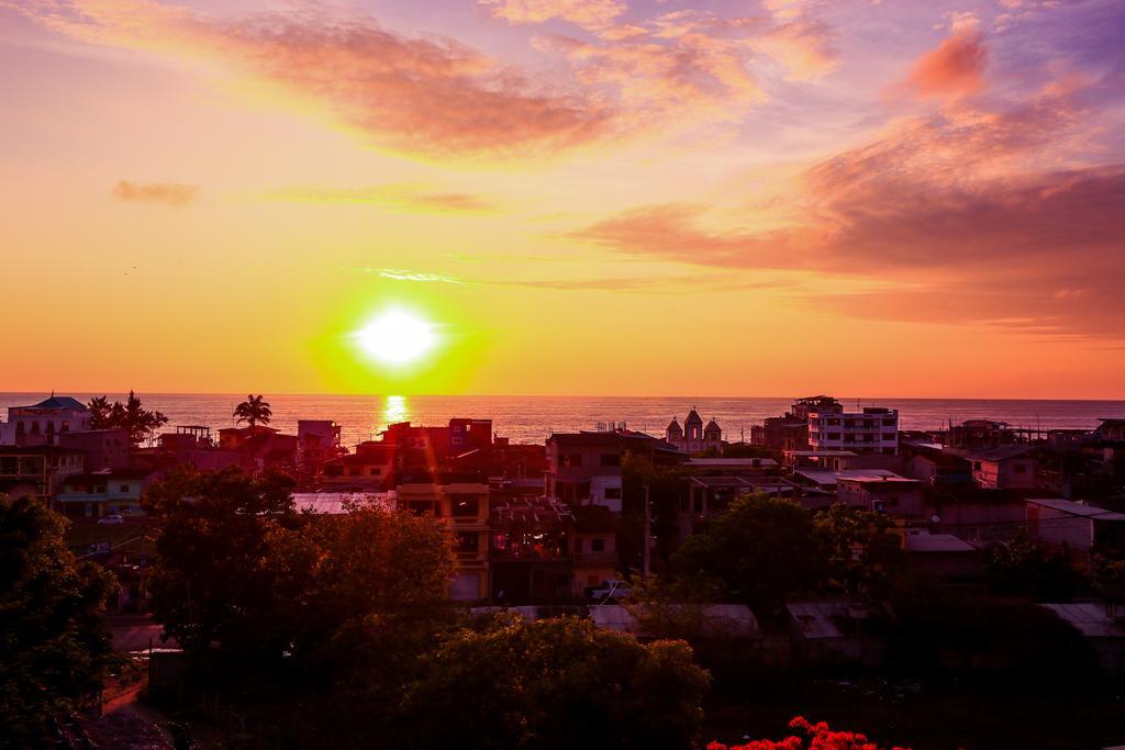 Me Hotel & Villas - Montanita Estates エクステリア 写真